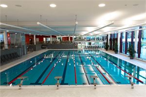 Schwimmhalle im Familienbad Bad Reichenhall